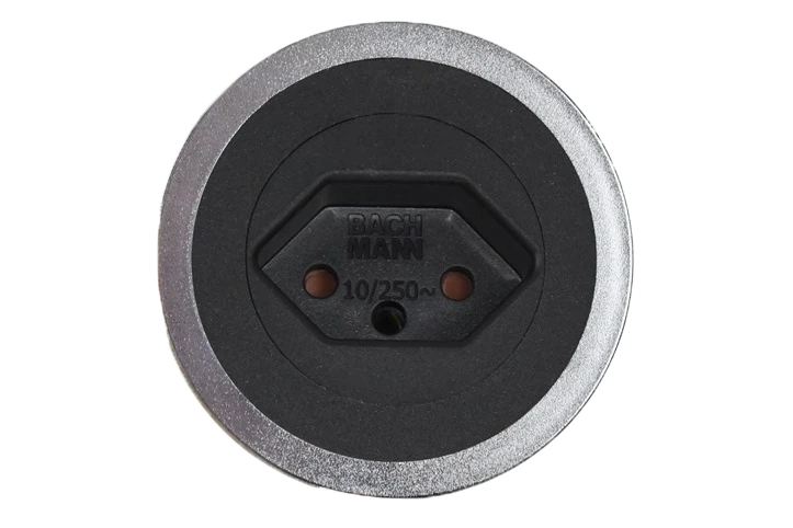 Schweizer Einbaustecker